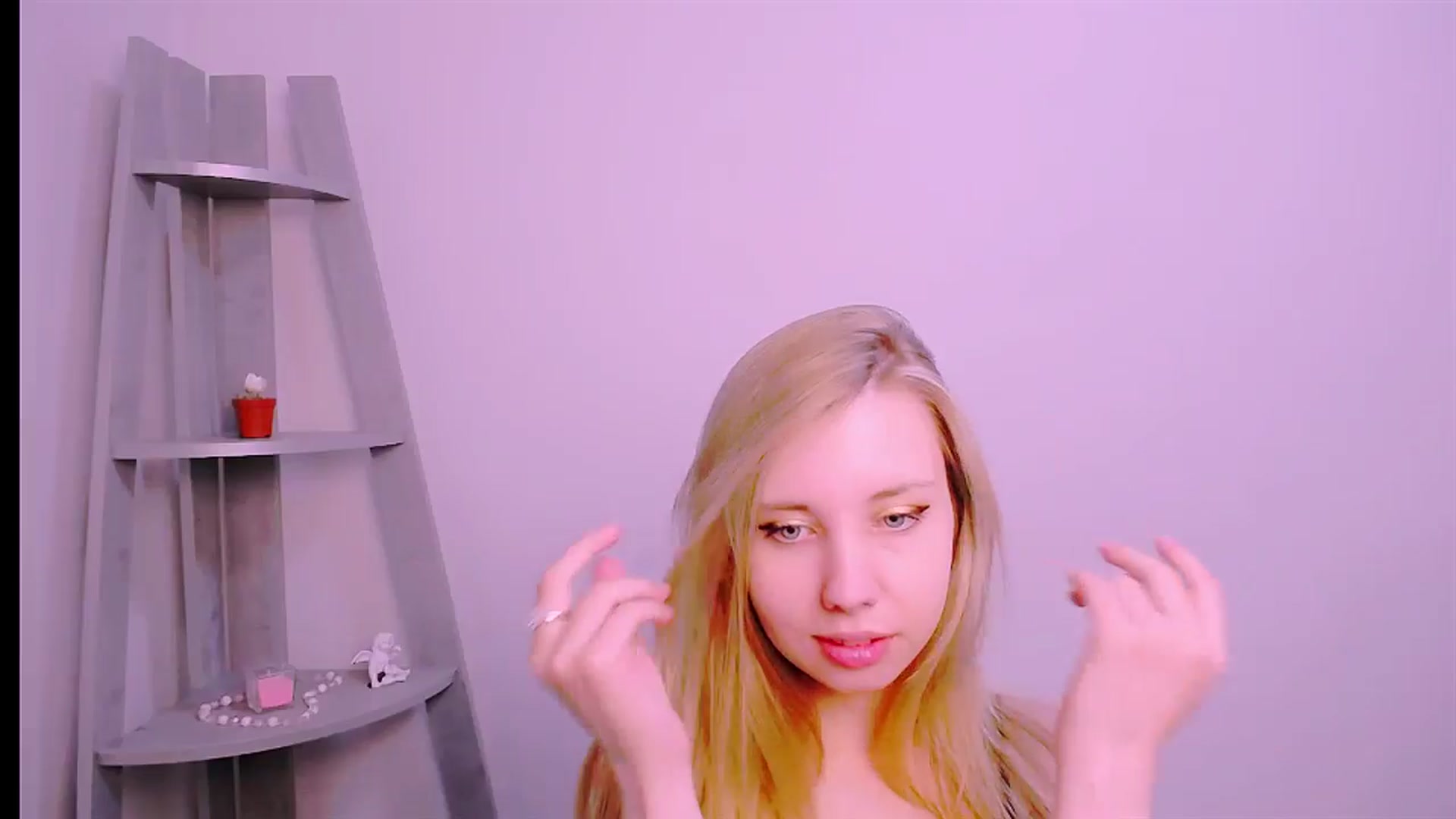 Gallery image thumbnail from AliceFire_'s myfreecams stream on, 09/12/2024, 08:05 image 9 of 20