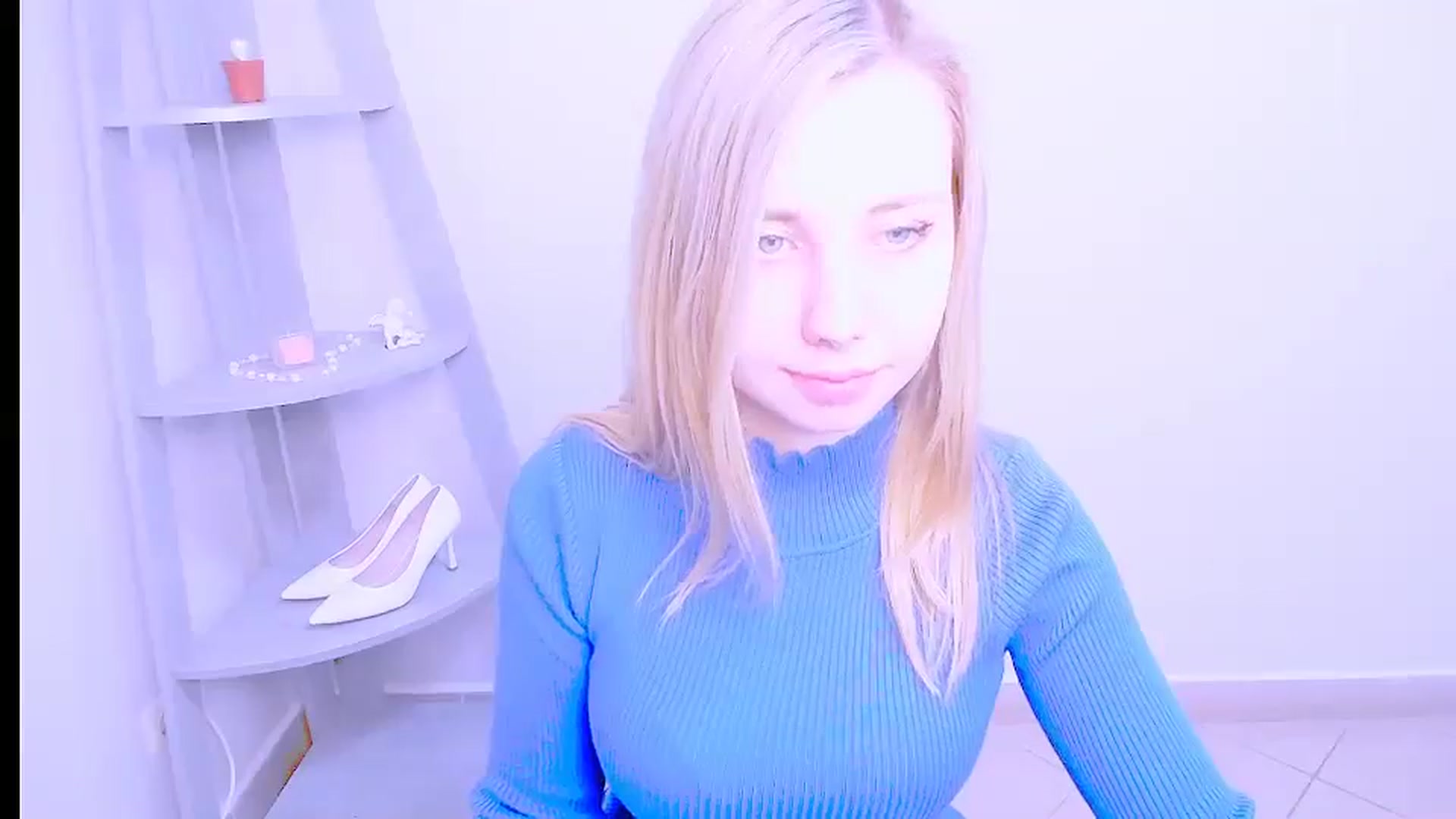 Gallery image thumbnail from AliceFire_'s myfreecams stream on, 09/27/2024, 13:26 image 4 of 20