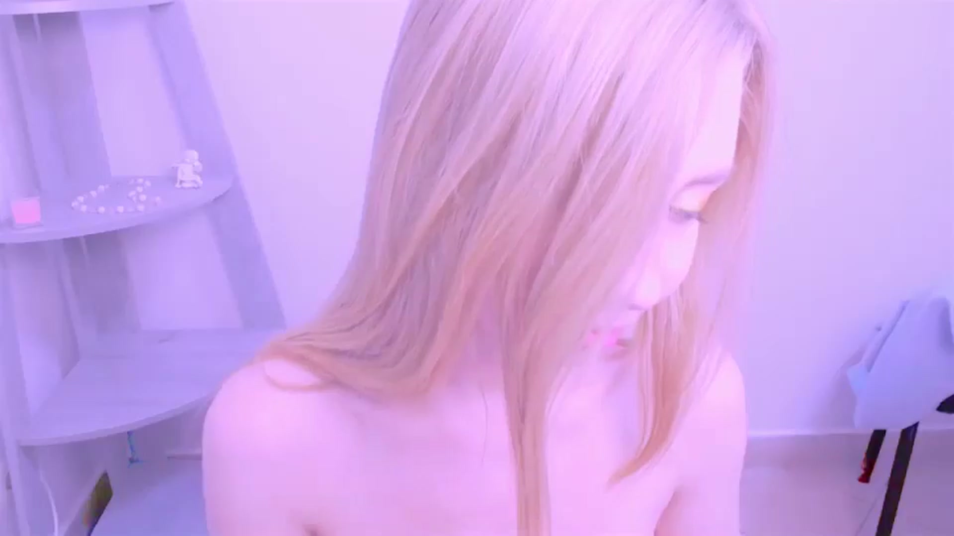 Gallery image thumbnail from AliceFire_'s myfreecams stream on, 10/09/2024, 10:45 image 11 of 20