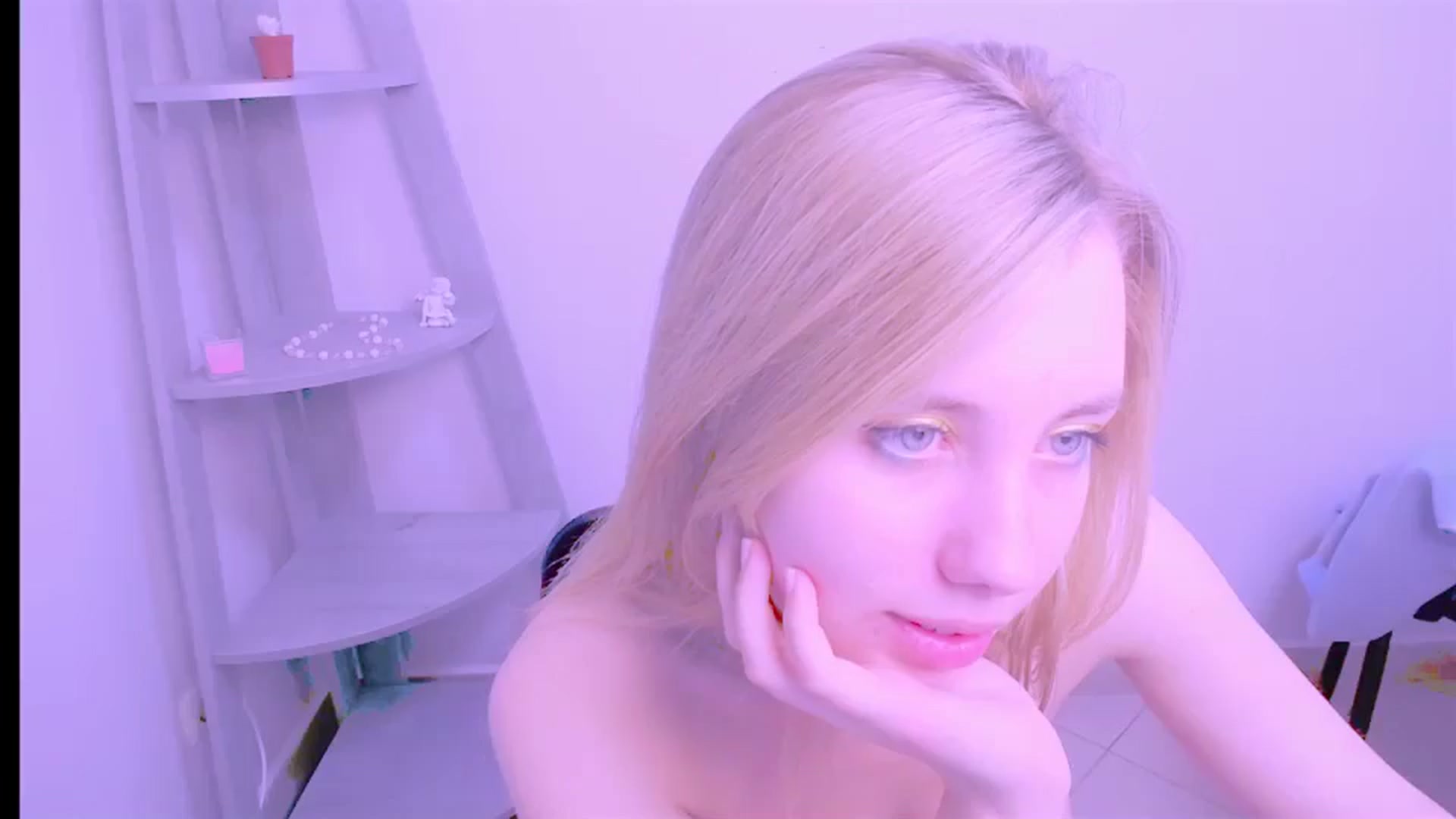 Gallery image thumbnail from AliceFire_'s myfreecams stream on, 10/09/2024, 10:45 image 20 of 20