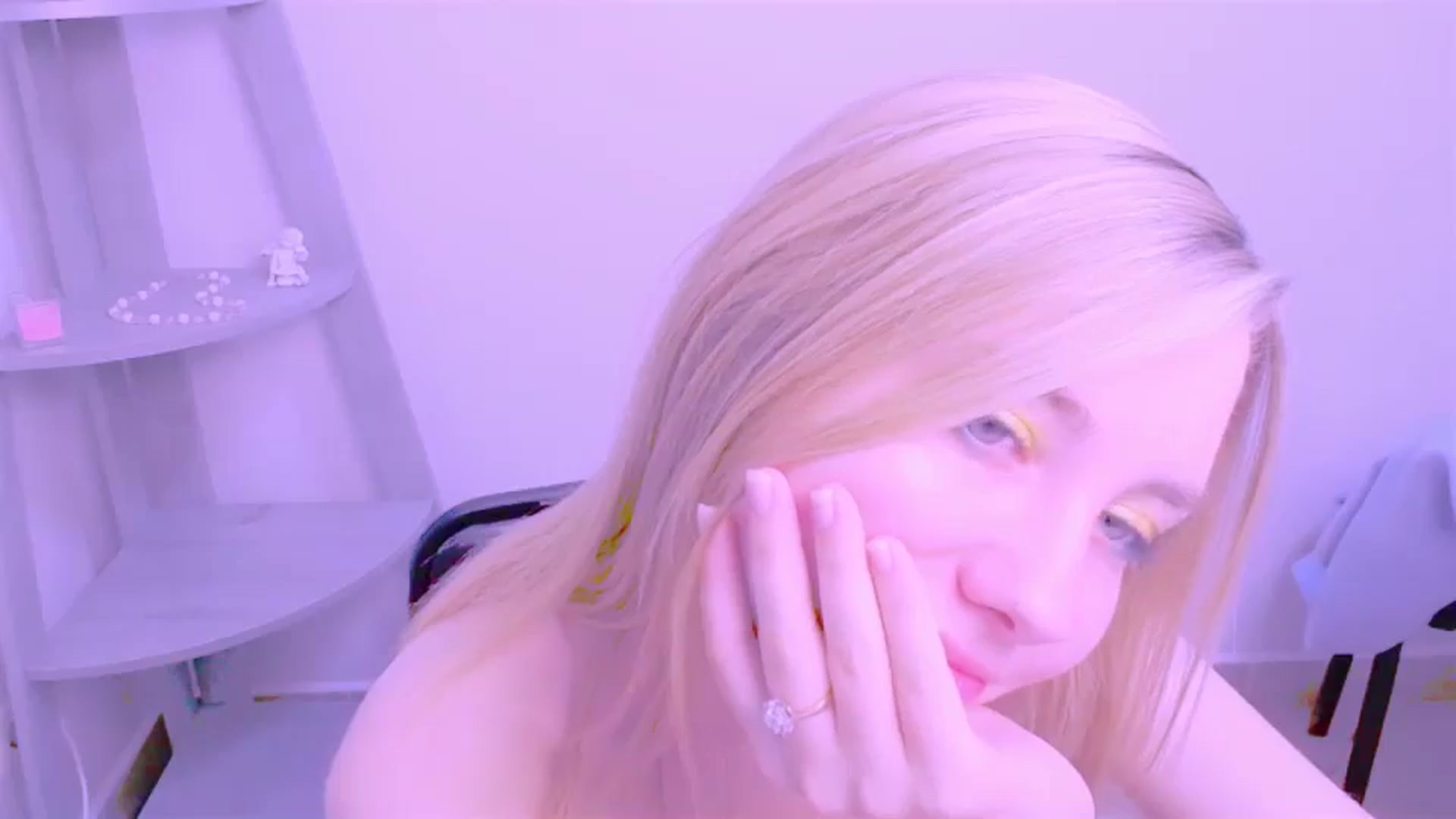 Gallery image thumbnail from AliceFire_'s myfreecams stream on, 10/09/2024, 10:45 image 5 of 20