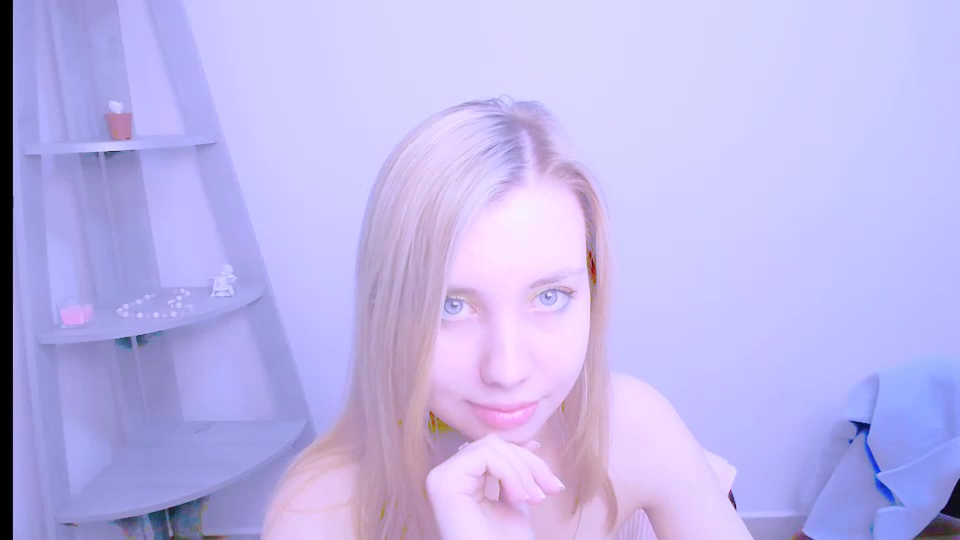 Gallery image thumbnail from AliceFire_'s myfreecams stream on, 10/10/2024, 08:54 image 6 of 20
