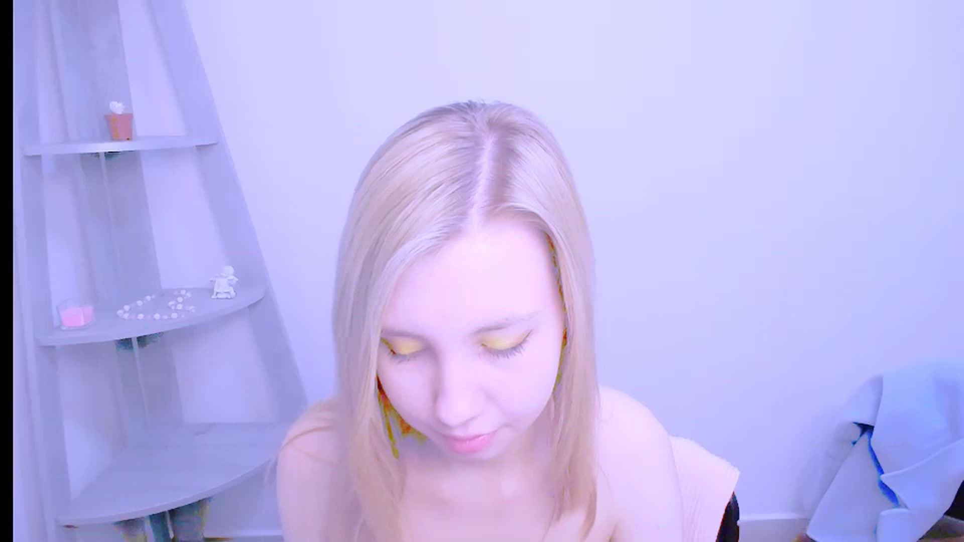 Gallery image thumbnail from AliceFire_'s myfreecams stream on, 10/10/2024, 08:54 image 5 of 20