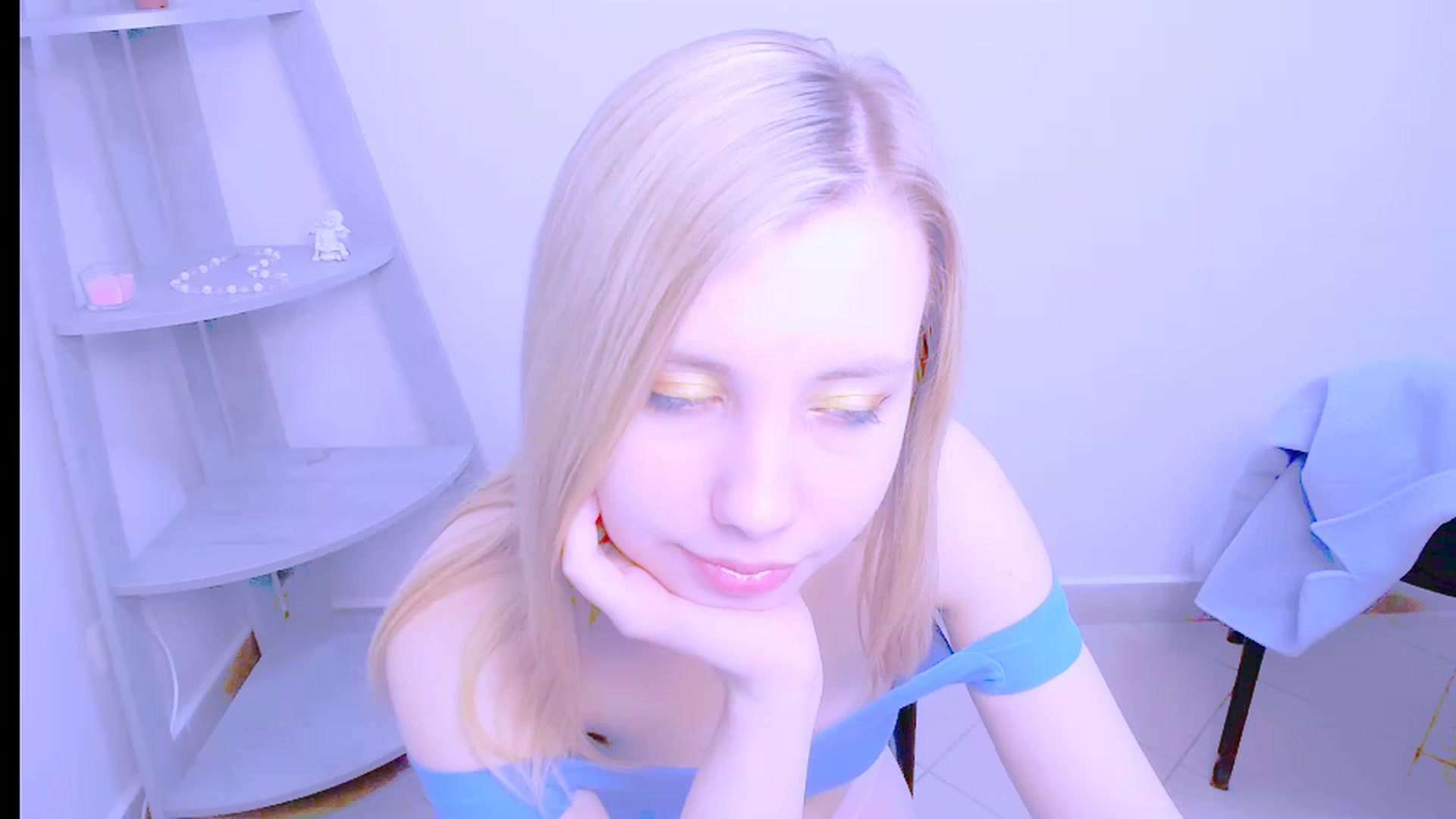 Gallery image thumbnail from AliceFire_'s myfreecams stream on, 10/10/2024, 11:36 image 11 of 20