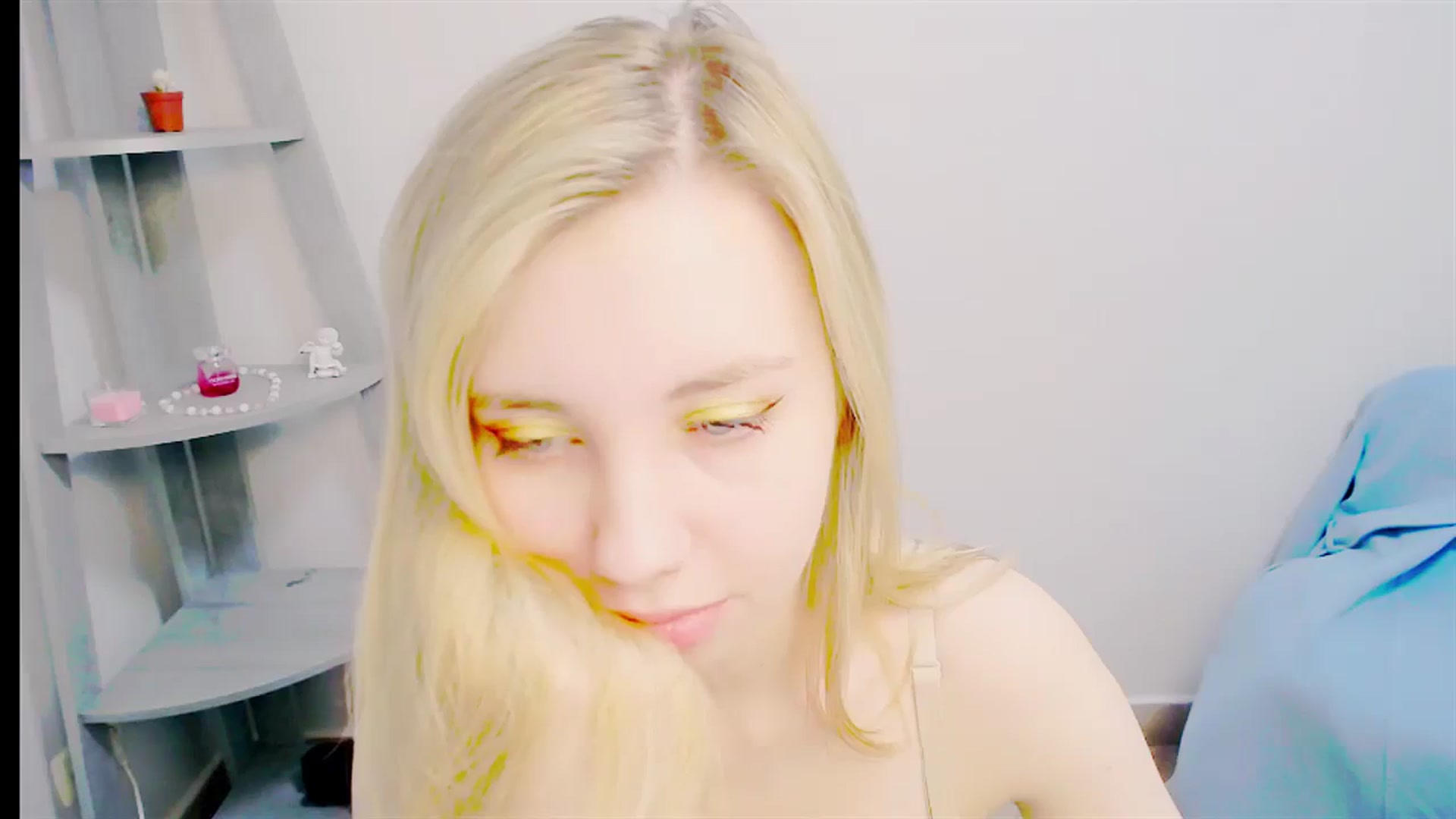 Gallery image thumbnail from AliceFire_'s myfreecams stream on, 10/30/2024, 12:55 image 6 of 20