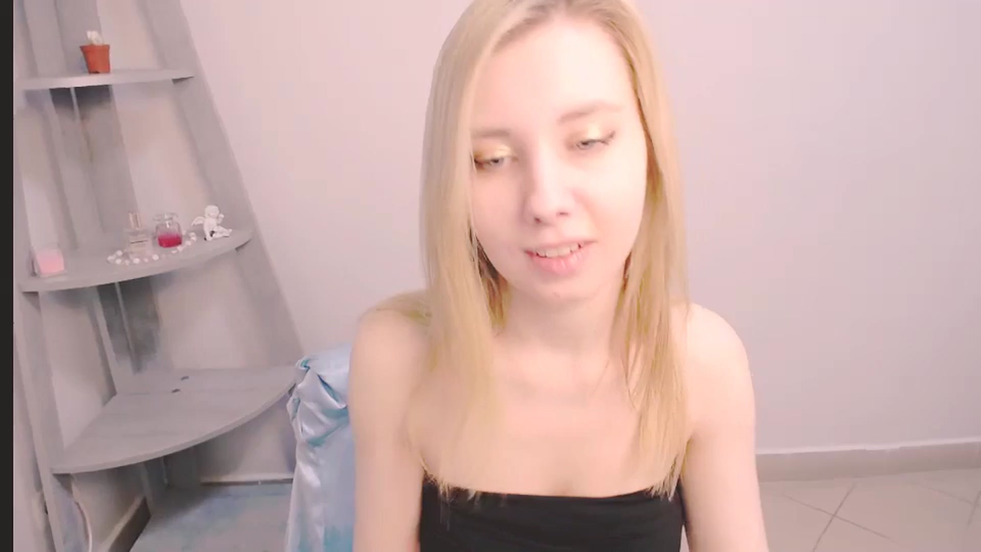 Gallery image thumbnail from AliceFire_'s myfreecams stream on, 11/06/2024, 10:18 image 2 of 20