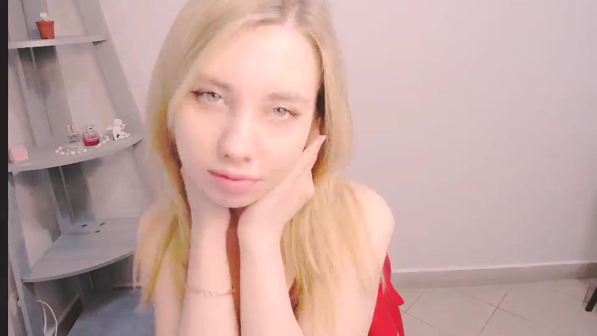 Gallery image thumbnail from AliceFire_'s myfreecams stream on, 11/08/2024, 09:23 image 8 of 20