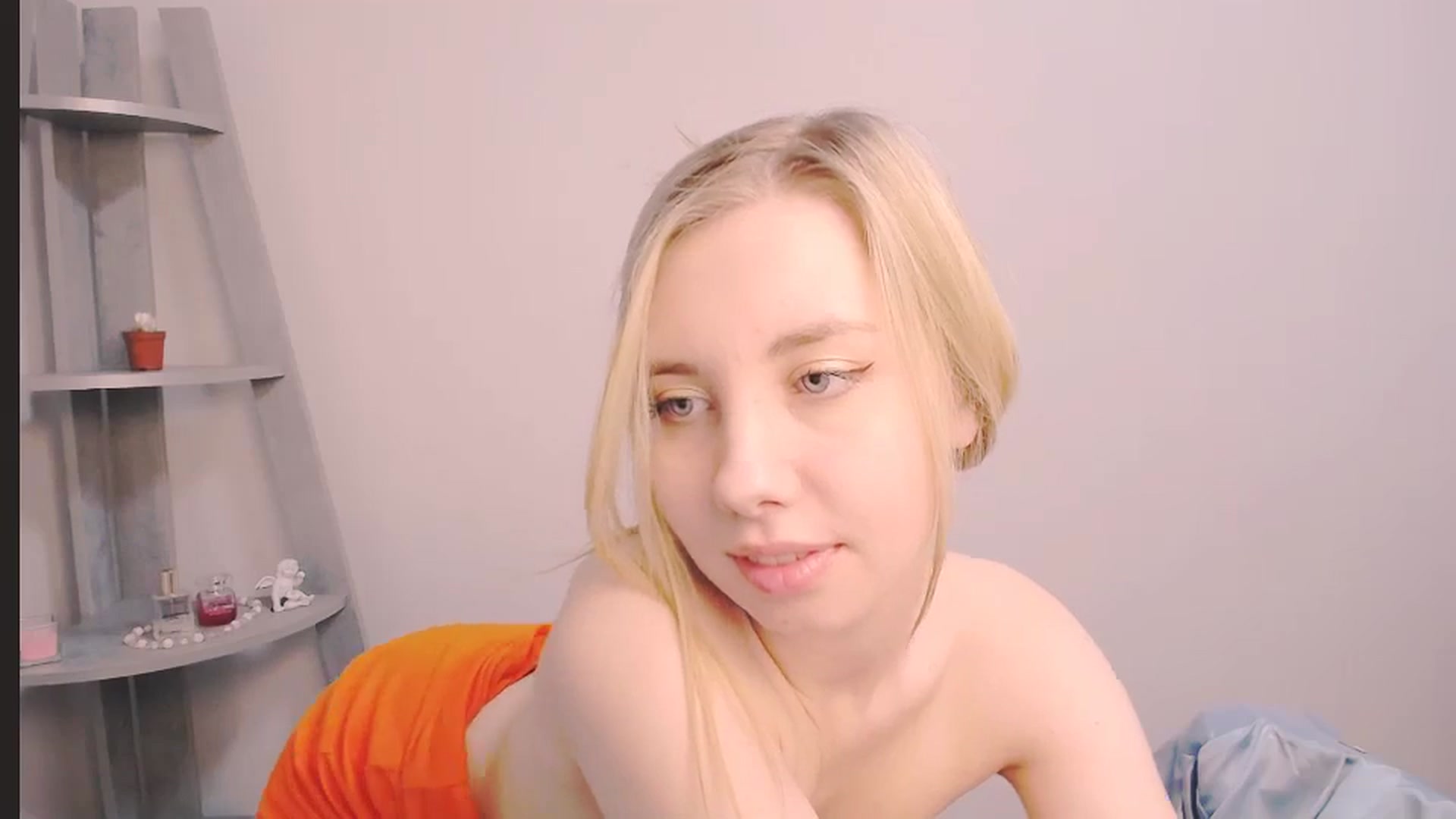 Gallery image thumbnail from AliceFire_'s myfreecams stream on, 11/09/2024, 12:51 image 9 of 20