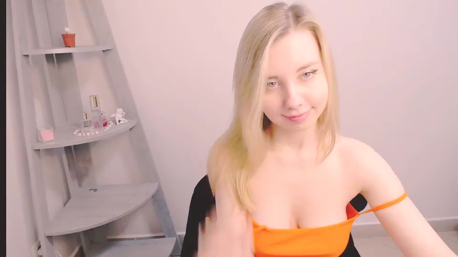Gallery image thumbnail from AliceFire_'s myfreecams stream on, 11/12/2024, 08:37 image 13 of 20