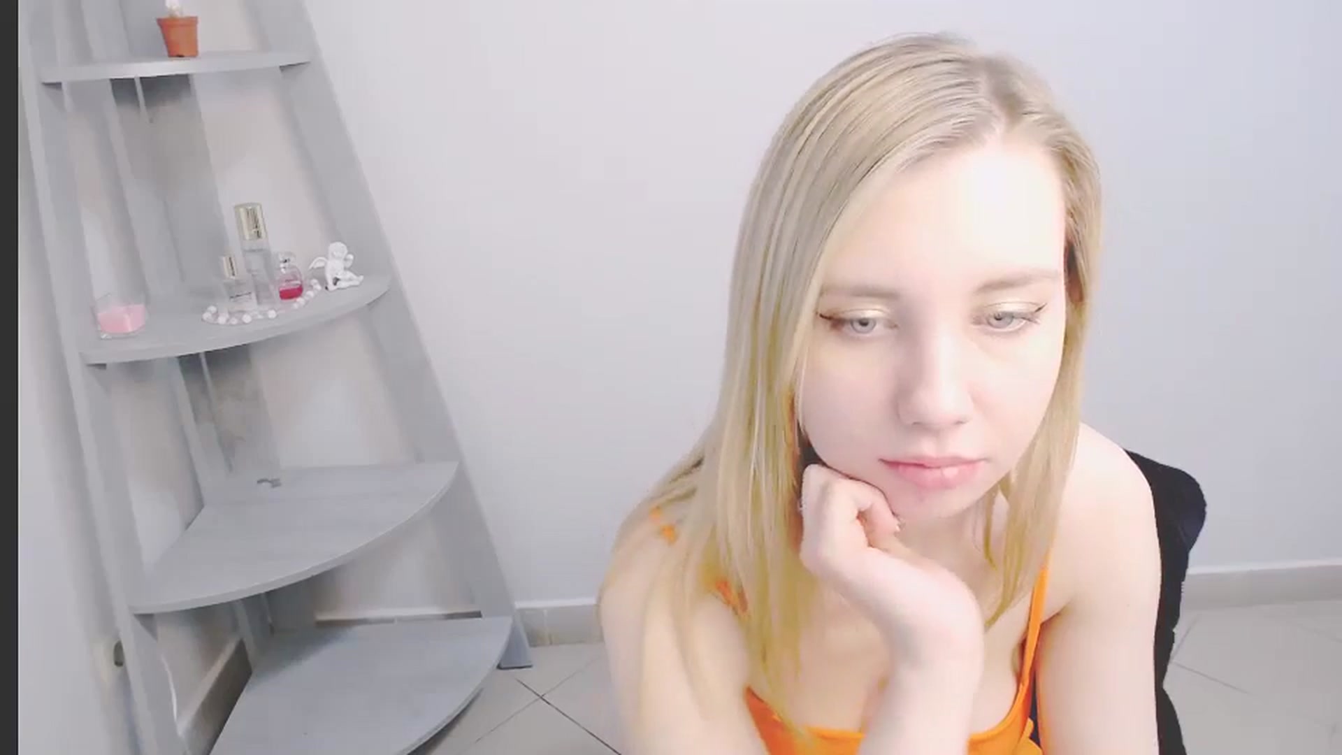 Gallery image thumbnail from AliceFire_'s myfreecams stream on, 11/13/2024, 12:49 image 11 of 20