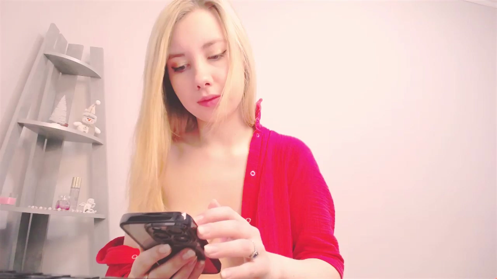 Gallery image thumbnail from AliceFire_'s myfreecams stream on, 11/28/2024, 07:58 image 2 of 20