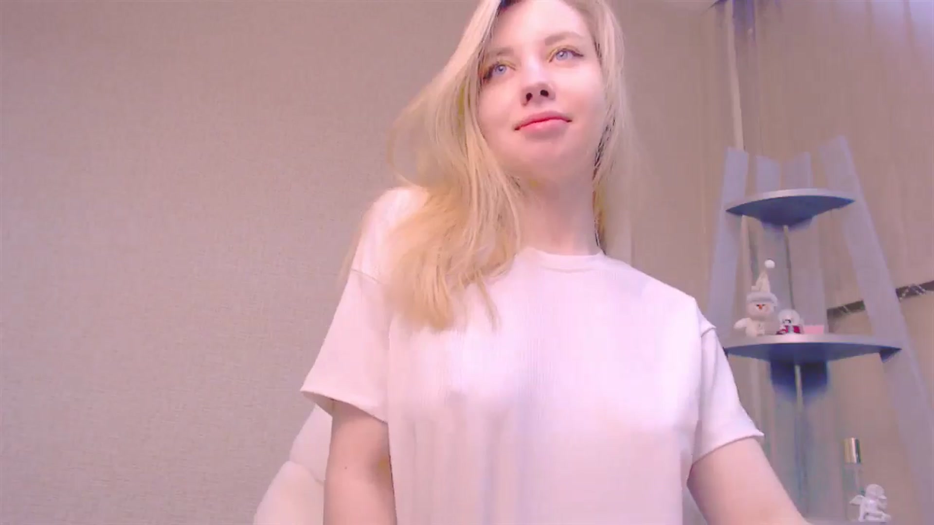 Gallery image thumbnail from AliceFire_'s myfreecams stream on, 01/23/2025, 07:42 image 3 of 20