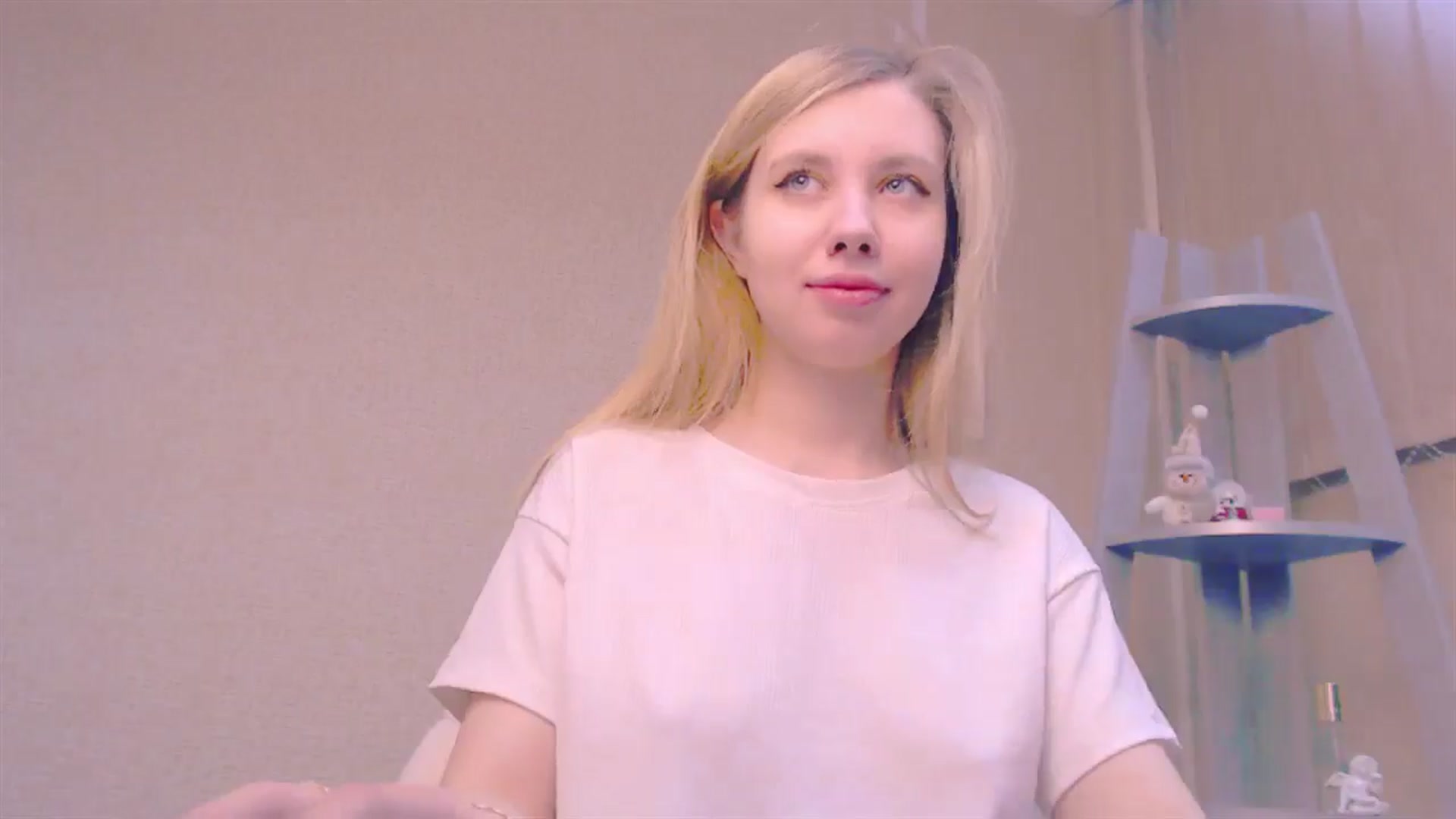 Gallery image thumbnail from AliceFire_'s myfreecams stream on, 01/23/2025, 07:42 image 19 of 20