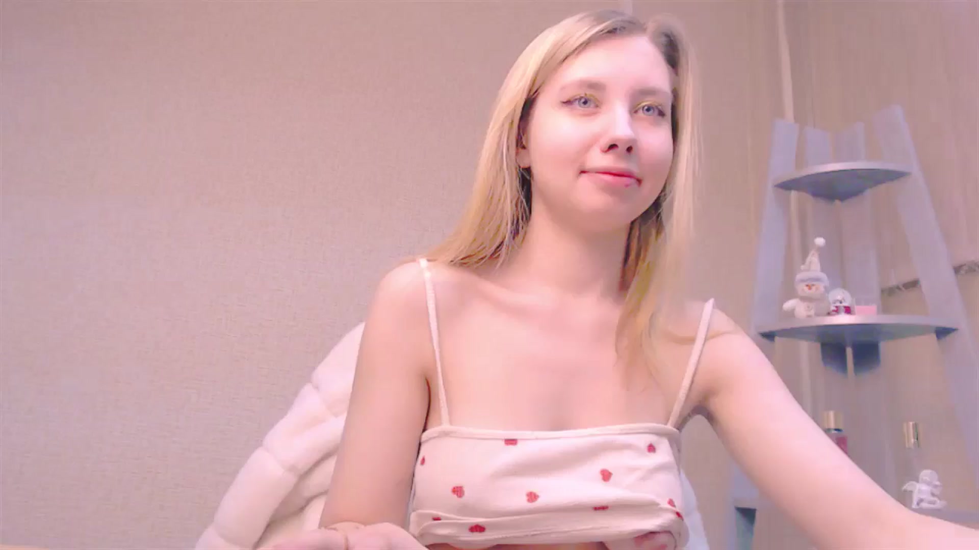Gallery image thumbnail from AliceFire_'s myfreecams stream on, 01/24/2025, 08:59 image 14 of 20