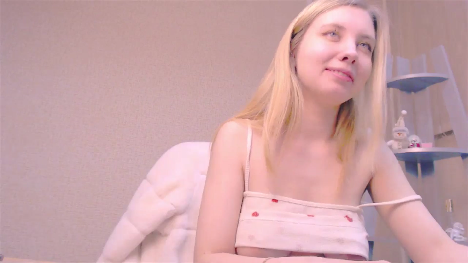 Gallery image thumbnail from AliceFire_'s myfreecams stream on, 01/24/2025, 10:10 image 15 of 20