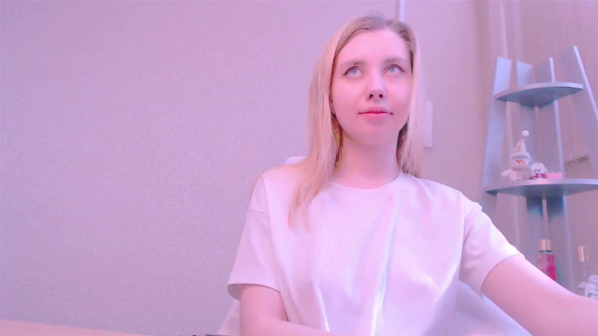 Gallery image thumbnail from AliceFire_'s myfreecams stream on, 01/28/2025, 10:56 image 2 of 20