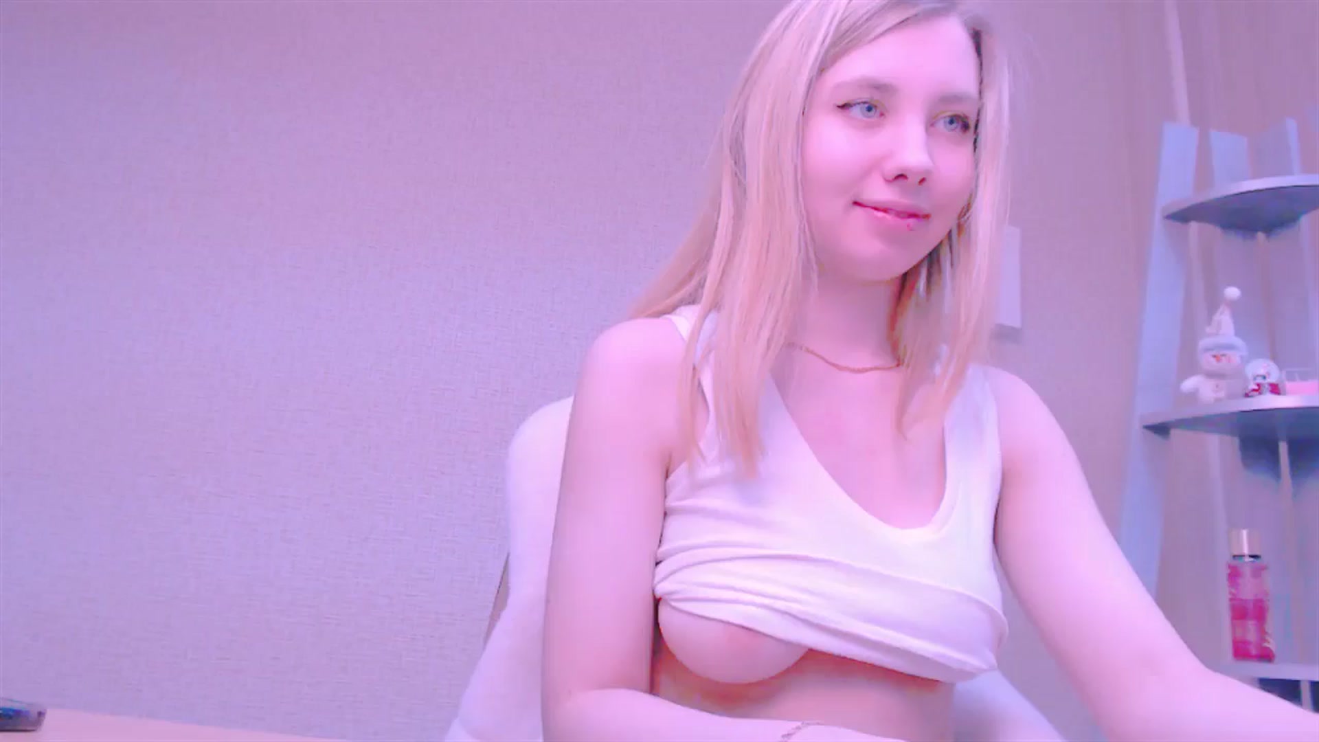 Gallery image thumbnail from AliceFire_'s myfreecams stream on, 01/31/2025, 09:10 image 14 of 20