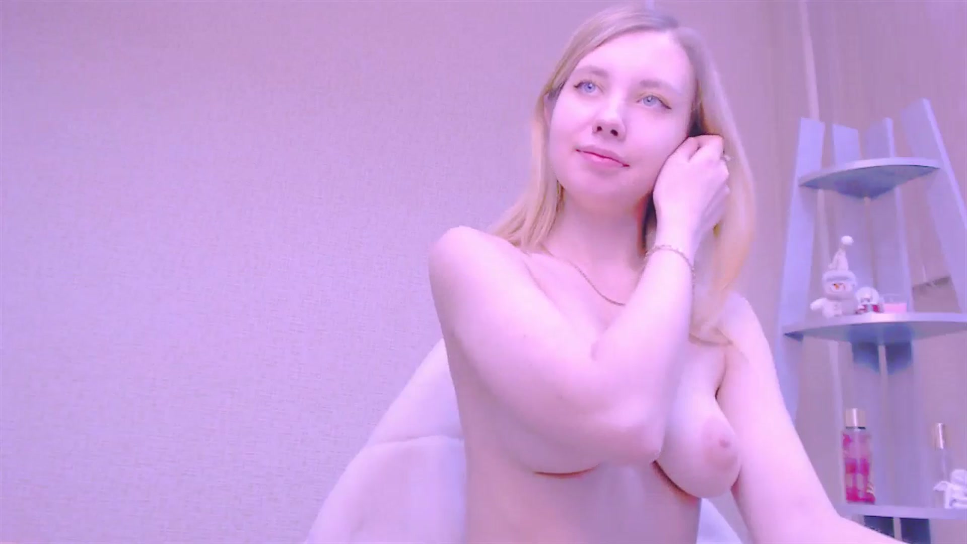 Gallery image thumbnail from AliceFire_'s myfreecams stream on, 01/31/2025, 10:25 image 5 of 20