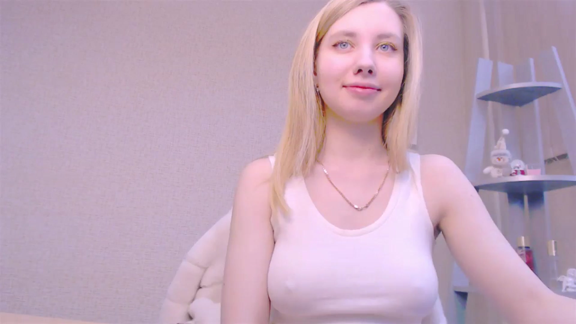 Gallery image thumbnail from AliceFire_'s myfreecams stream on, 02/03/2025, 10:46 image 3 of 20