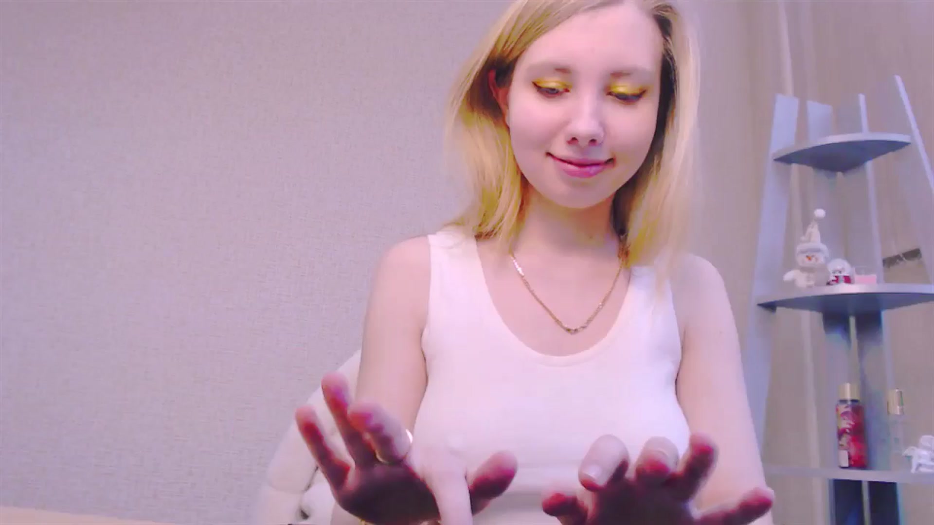 Gallery image thumbnail from AliceFire_'s myfreecams stream on, 02/03/2025, 10:46 image 2 of 20