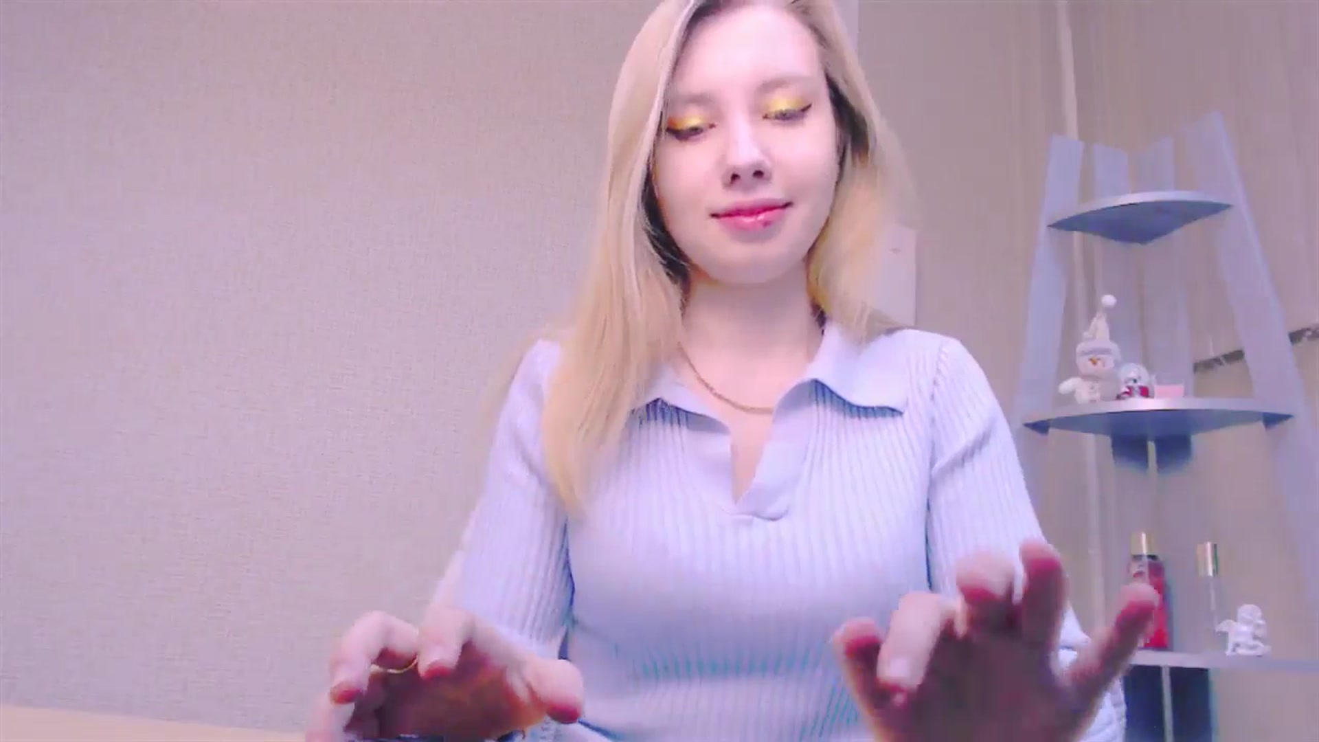 Gallery image thumbnail from AliceFire_'s myfreecams stream on, 02/04/2025, 07:23 image 3 of 20