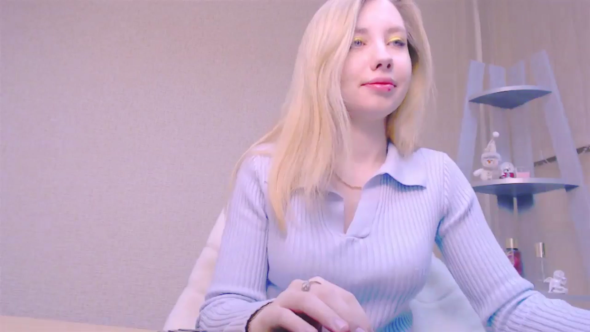 Gallery image thumbnail from AliceFire_'s myfreecams stream on, 02/04/2025, 07:23 image 4 of 20