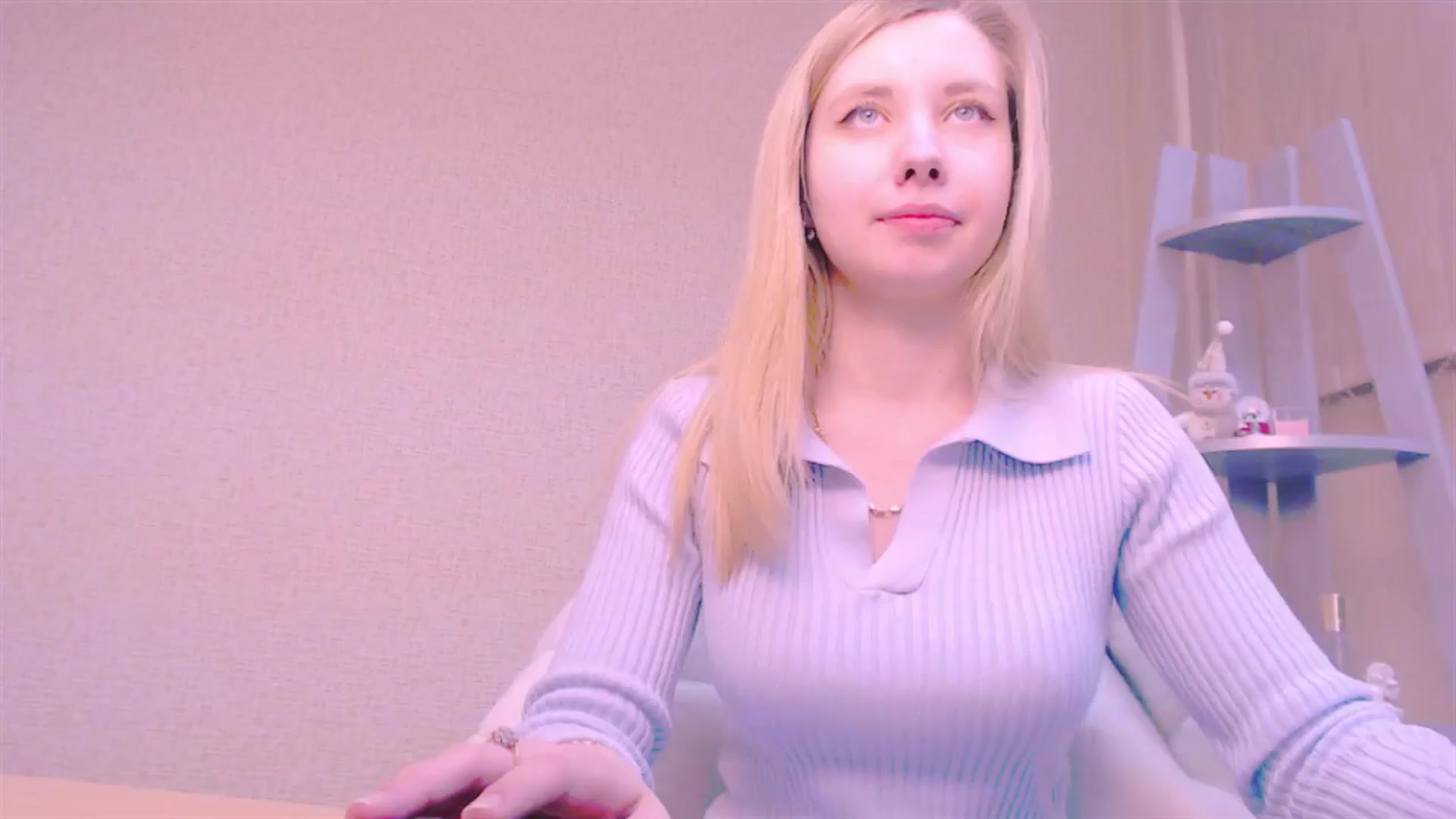 Gallery image thumbnail from AliceFire_'s myfreecams stream on, 02/05/2025, 10:31 image 1 of 20