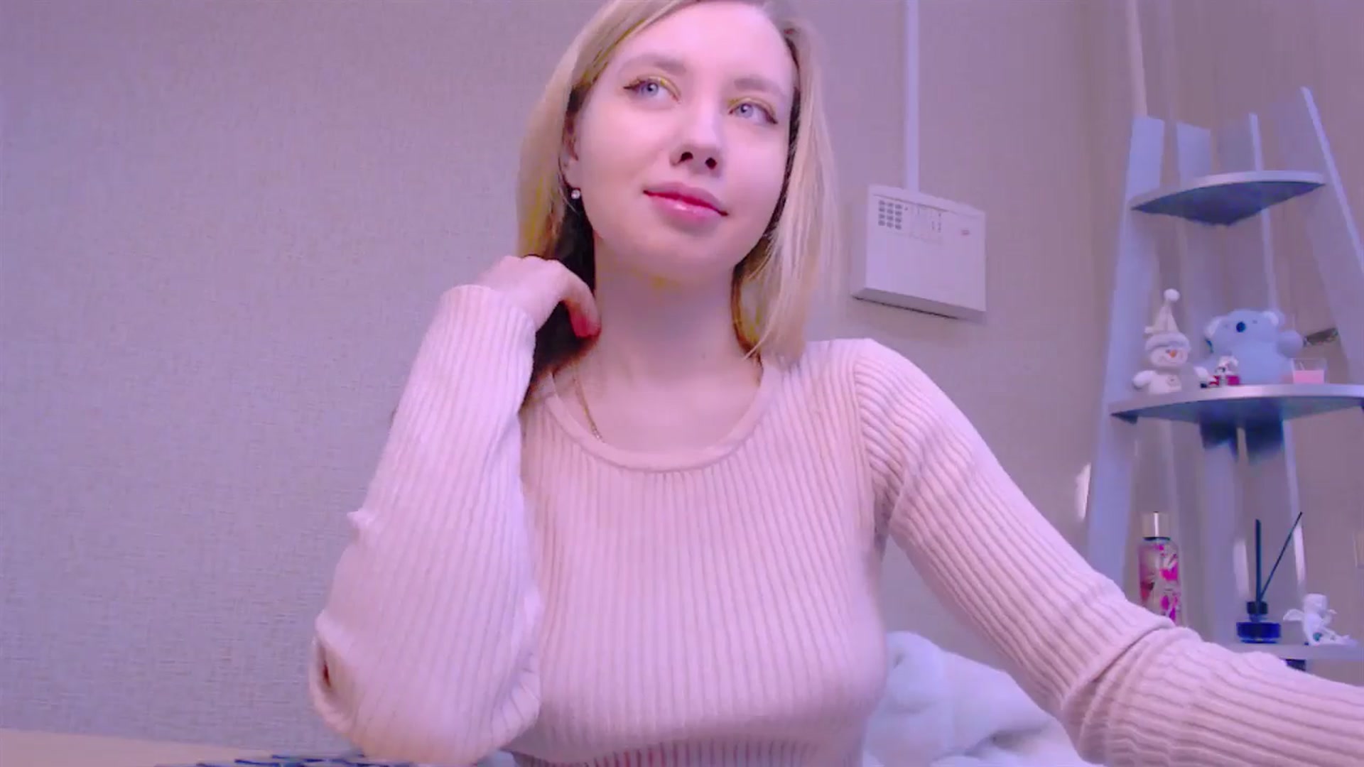Gallery image thumbnail from AliceFire_'s myfreecams stream on, 02/13/2025, 07:48 image 2 of 20