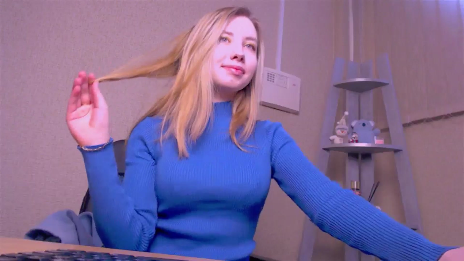Gallery image thumbnail from AliceFire_'s myfreecams stream on, 03/03/2025, 07:33 image 7 of 20