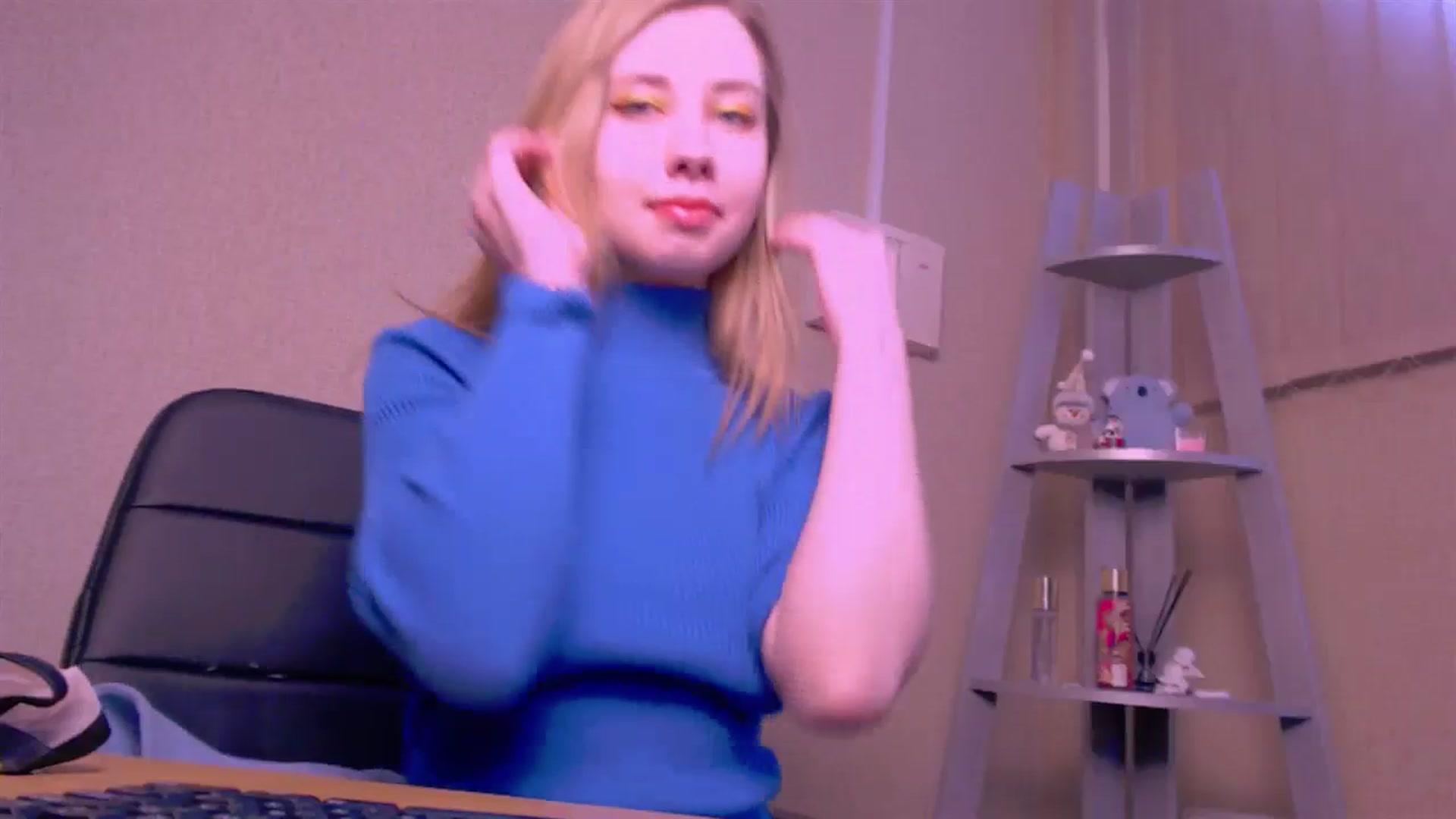 Gallery image thumbnail from AliceFire_'s myfreecams stream on, 03/03/2025, 08:47 image 4 of 20