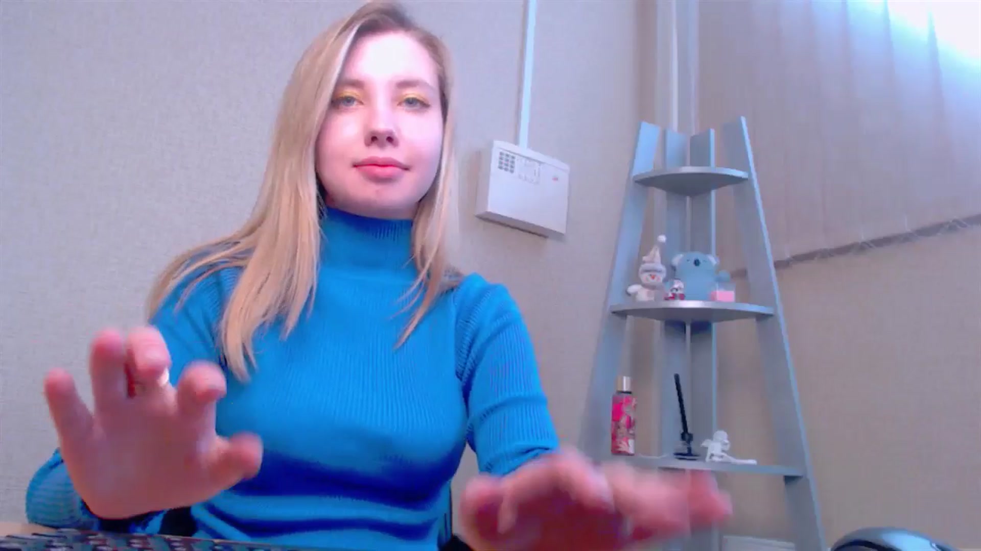 Gallery image thumbnail from AliceFire_'s myfreecams stream on, 03/05/2025, 14:05 image 20 of 20