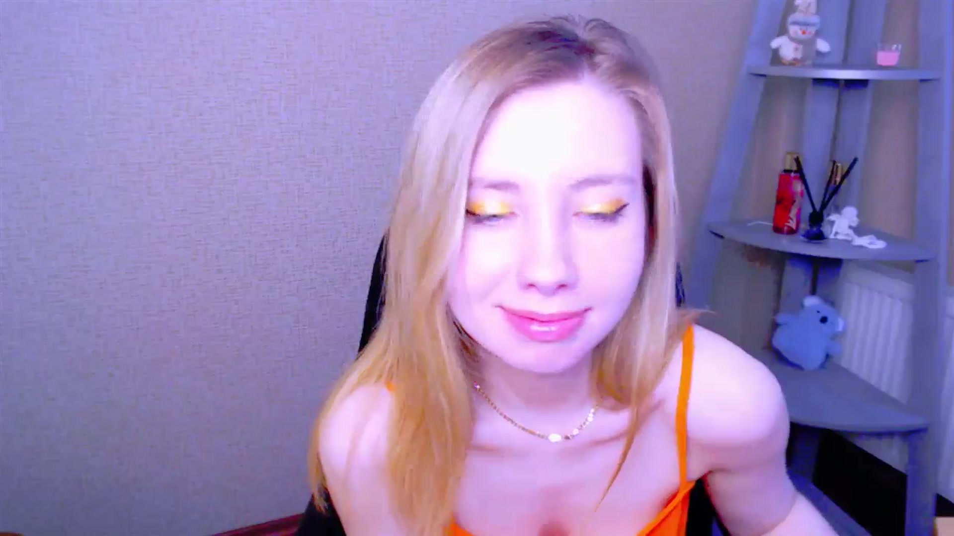 Gallery image thumbnail from AliceFire_'s myfreecams stream on, 03/25/2025, 08:20 image 17 of 20