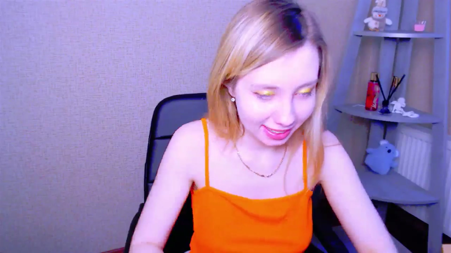 Gallery image thumbnail from AliceFire_'s myfreecams stream on, 03/25/2025, 08:20 image 5 of 20