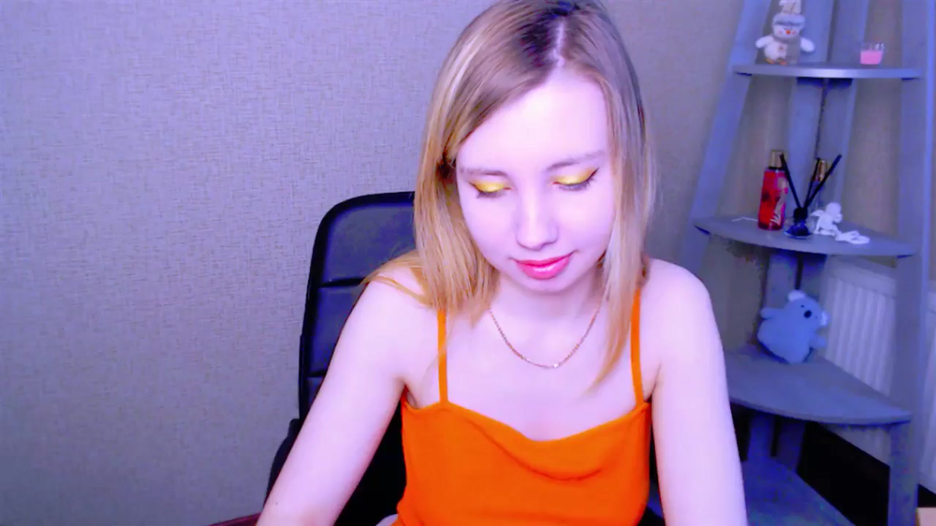 Gallery image thumbnail from AliceFire_'s myfreecams stream on, 03/25/2025, 08:20 image 6 of 20