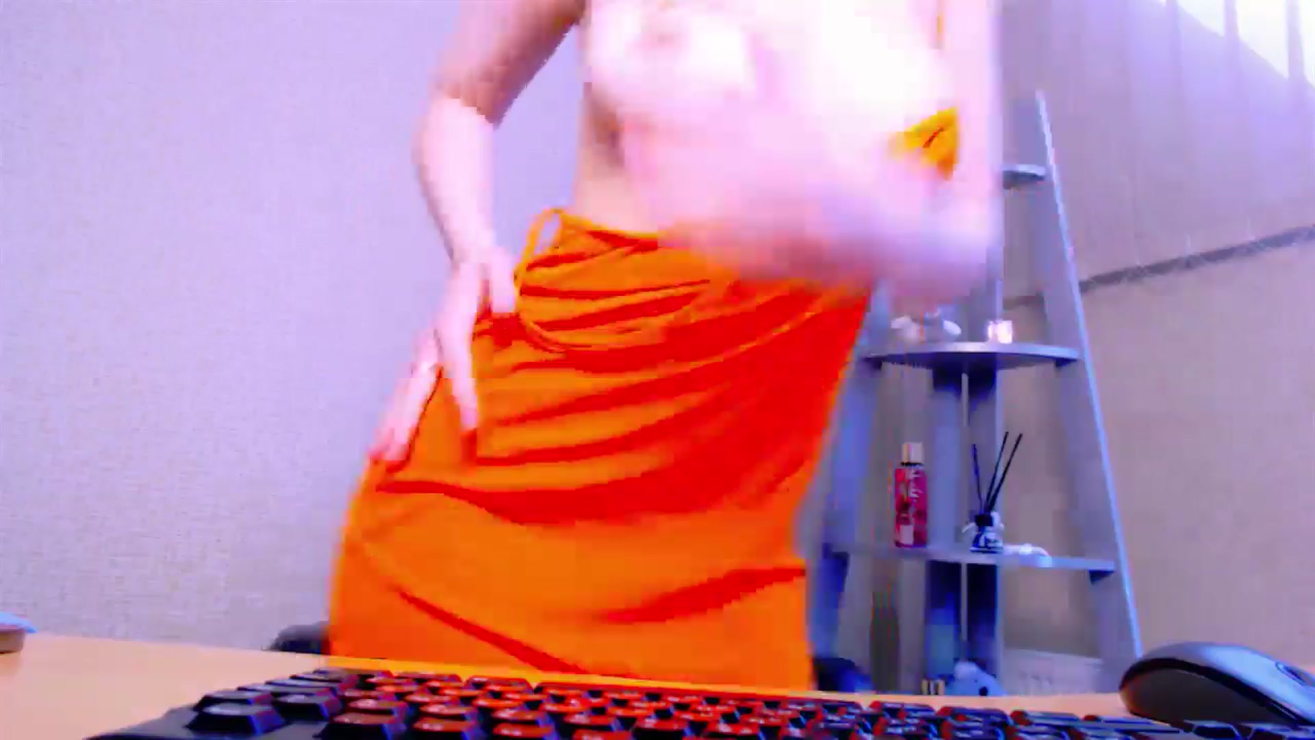 Gallery image thumbnail from AliceFire_'s myfreecams stream on, 04/08/2025, 09:03 image 15 of 20