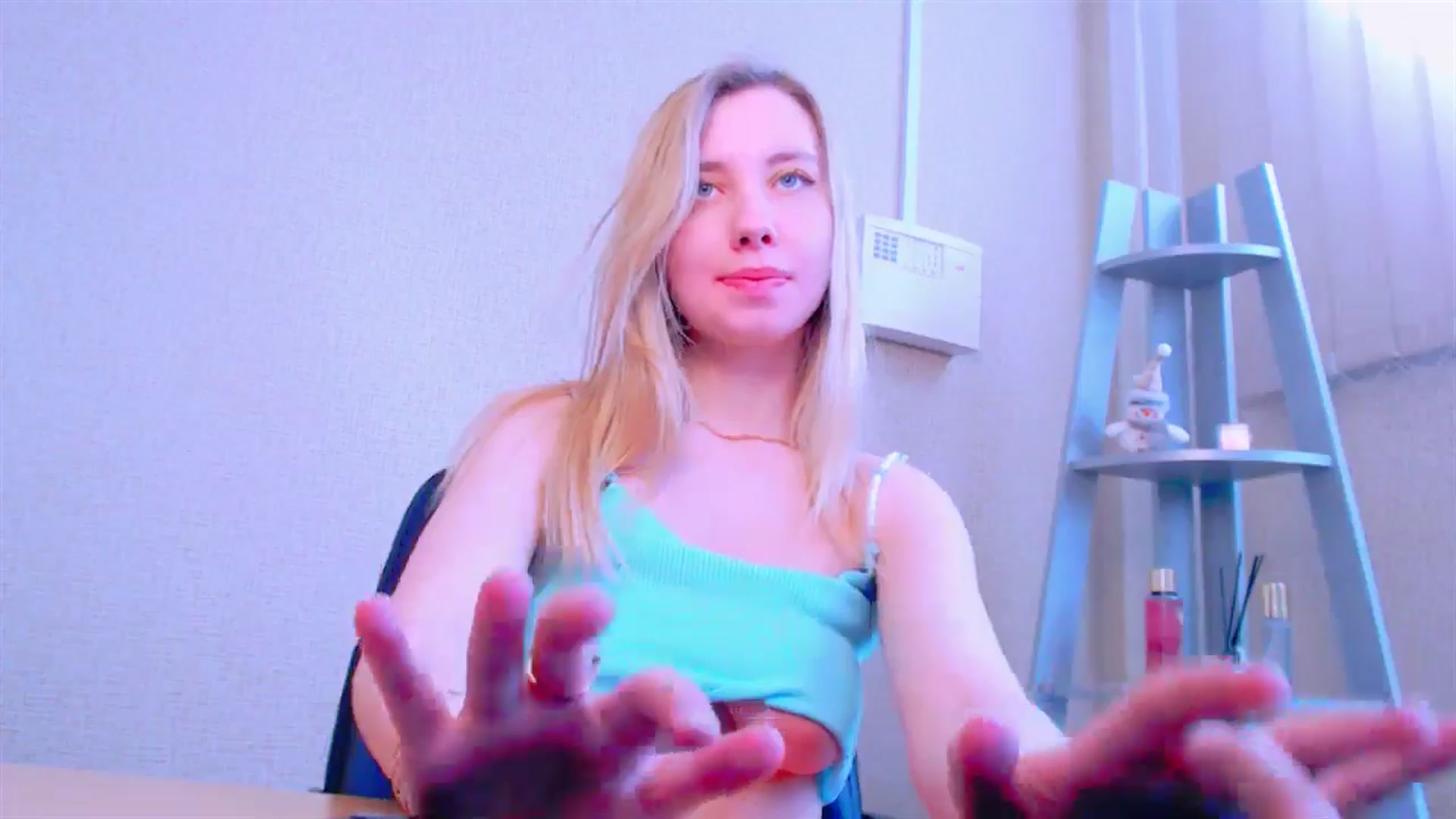 Gallery image thumbnail from AliceFire_'s myfreecams stream on, 04/10/2025, 09:13 image 11 of 20