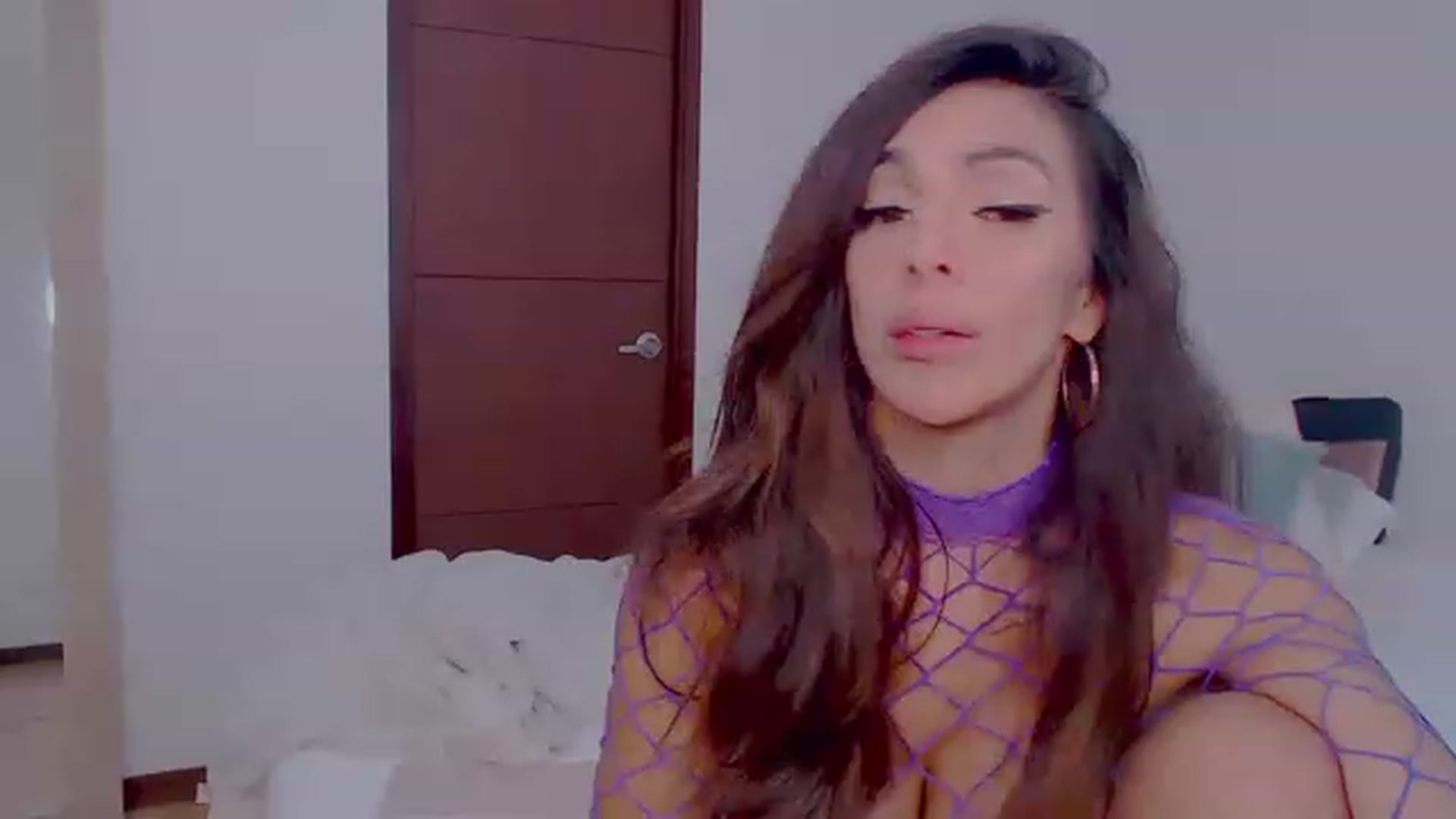 Gallery image thumbnail from AliceFox_'s myfreecams stream on, 02/24/2023, 17:54 image 20 of 20