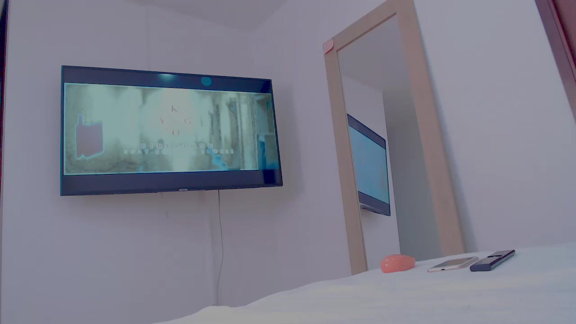 Gallery image thumbnail from AliceFox_'s myfreecams stream on, 03/08/2023, 18:39 image 11 of 20