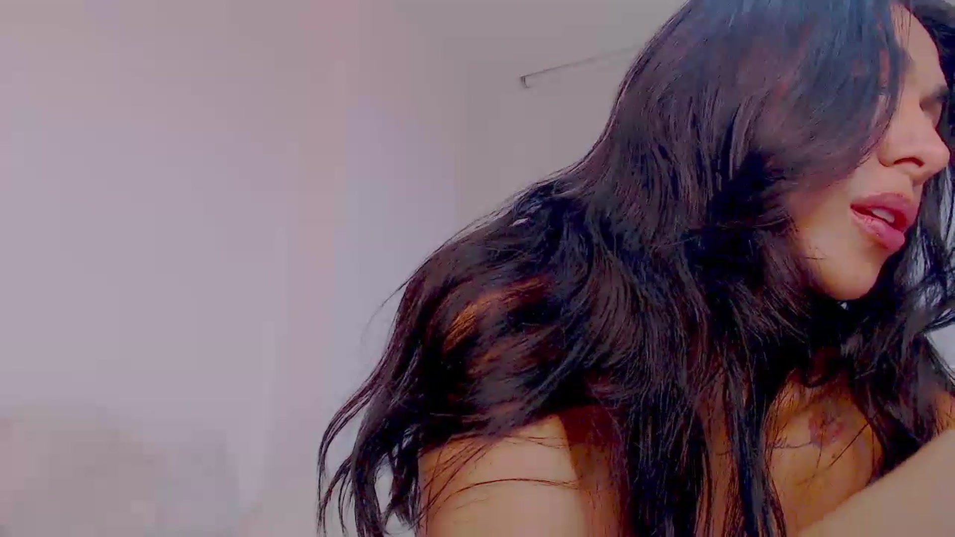 Gallery image thumbnail from AliceFox_'s myfreecams stream on, 06/23/2023, 01:41 image 17 of 20