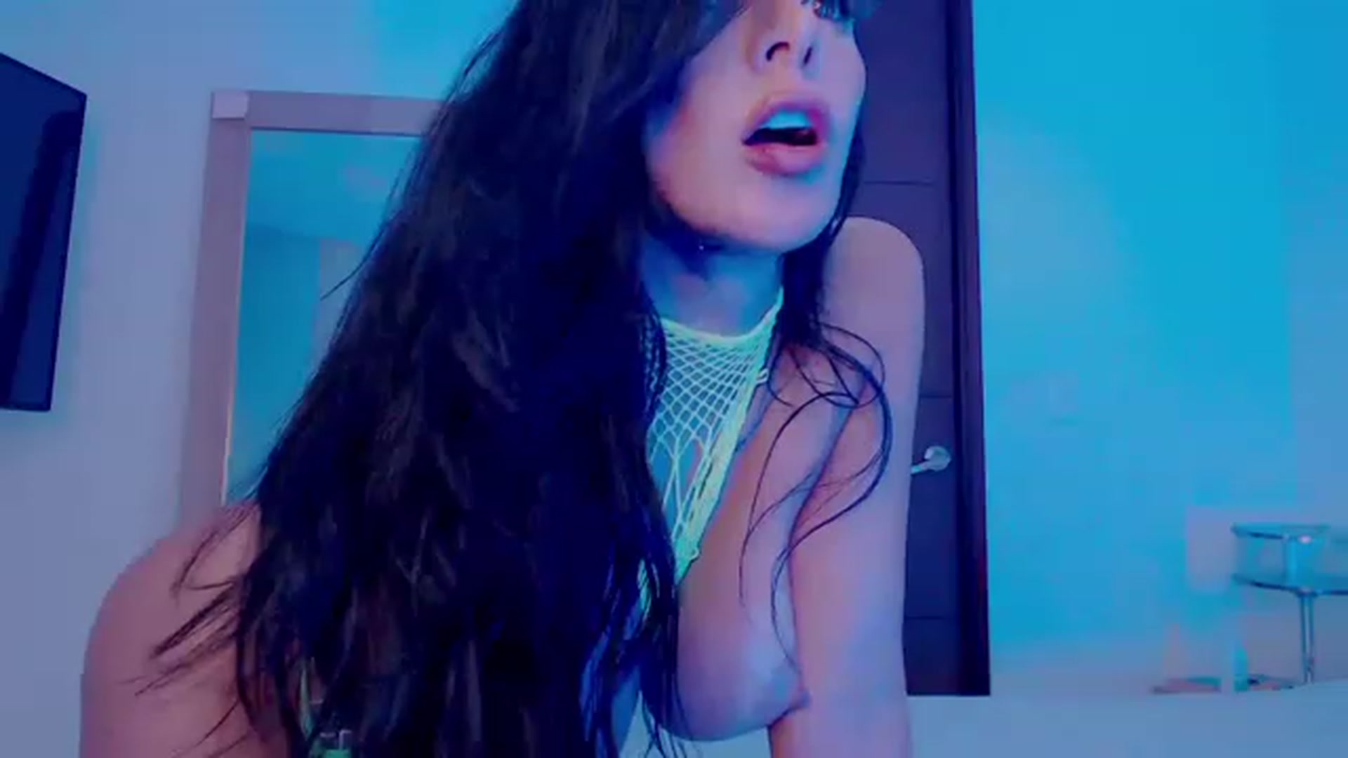 Gallery image thumbnail from AliceFox_'s myfreecams stream on, 07/16/2023, 20:07 image 6 of 20
