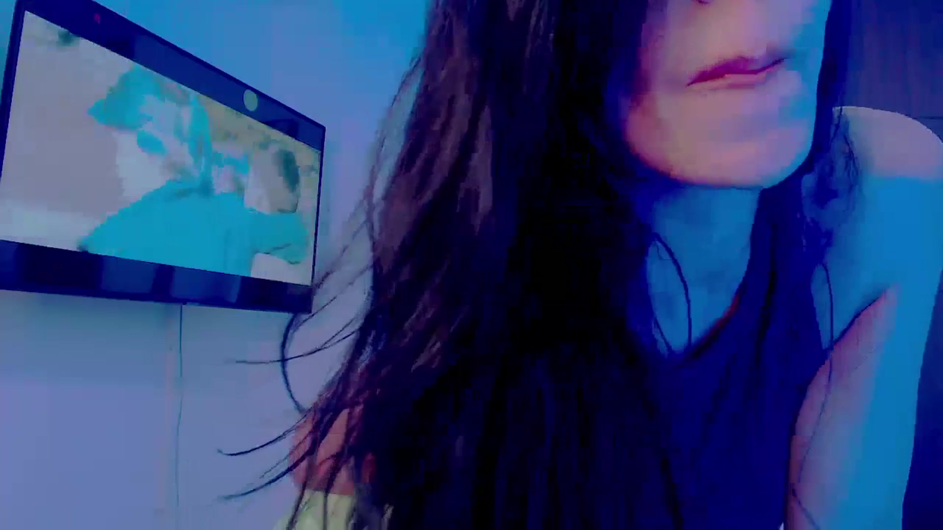 Gallery image thumbnail from AliceFox_'s myfreecams stream on, 07/19/2023, 19:31 image 20 of 20