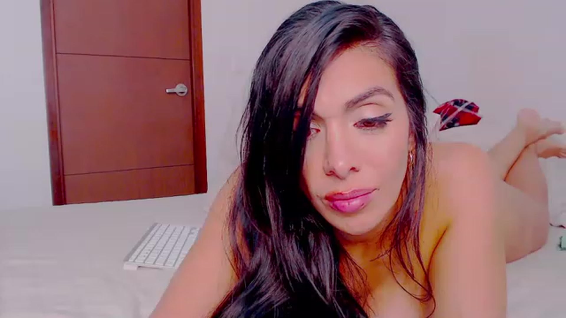 Gallery image thumbnail from AliceFox_'s myfreecams stream on, 07/30/2023, 23:07 image 20 of 20