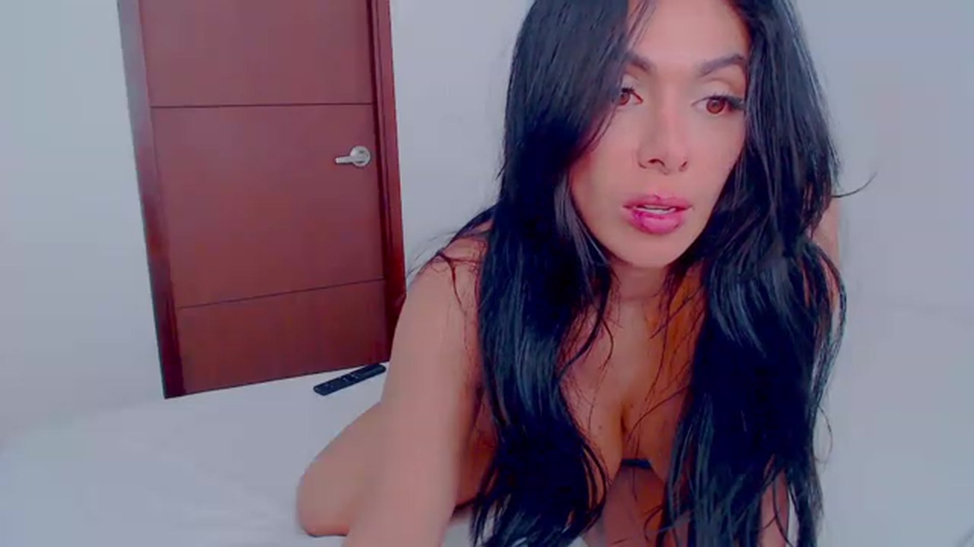 Gallery image thumbnail from AliceFox_'s myfreecams stream on, 08/07/2023, 16:29 image 20 of 20