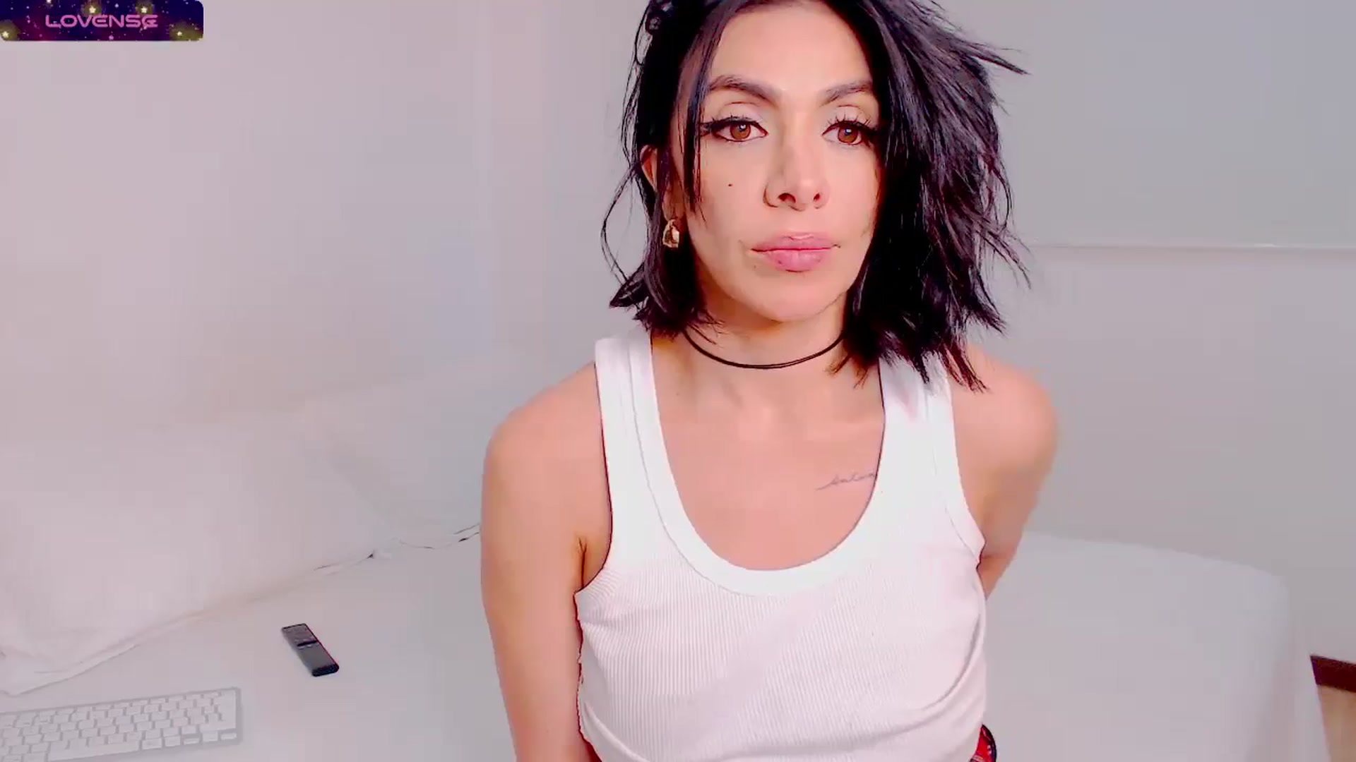 Gallery image thumbnail from AliceFox_'s myfreecams stream on, 01/03/2024, 01:54 image 9 of 20