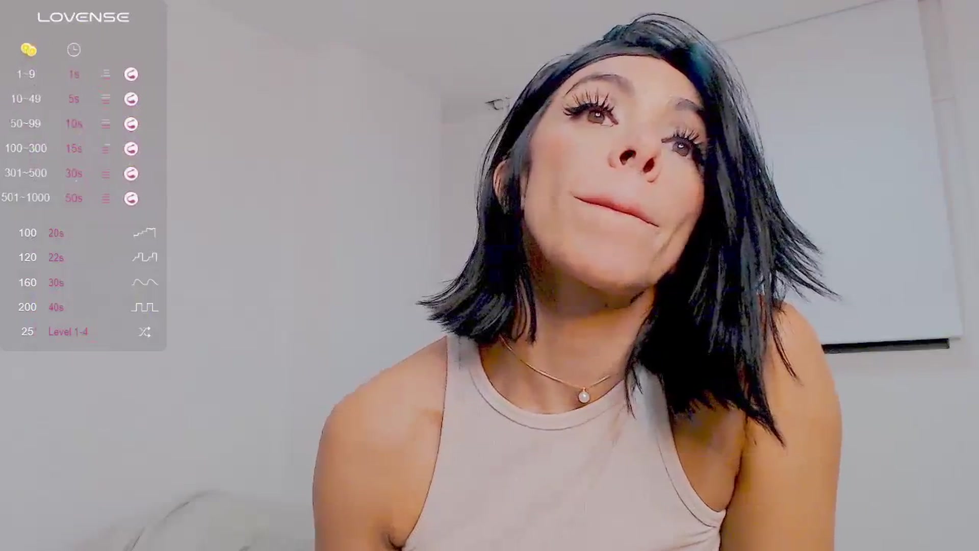 Gallery image thumbnail from AliceFox_'s myfreecams stream on, 02/25/2024, 02:34 image 6 of 20