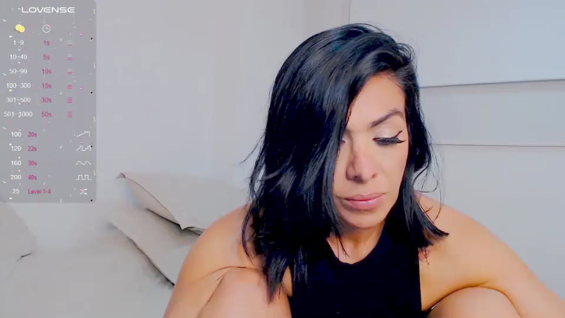 Gallery image thumbnail from AliceFox_'s myfreecams stream on, 05/31/2024, 03:50 image 20 of 20
