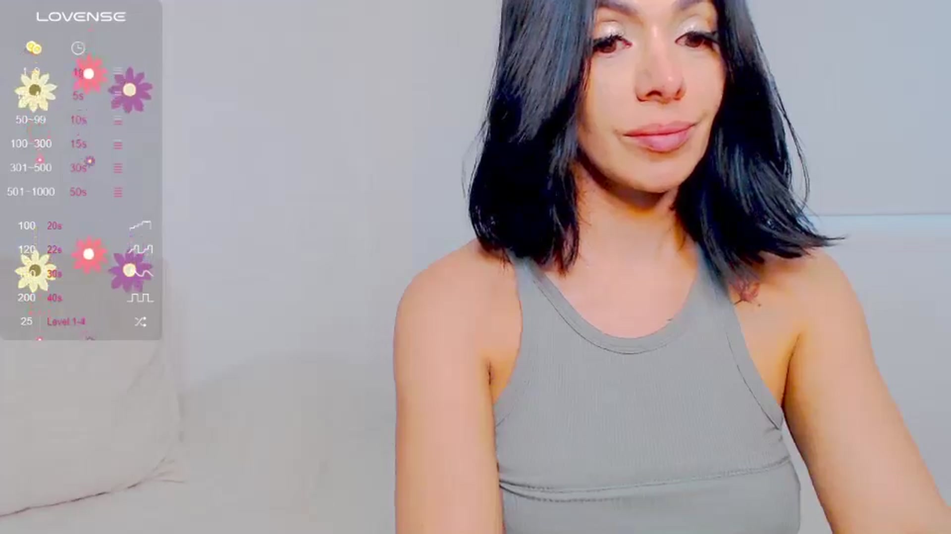 Gallery image thumbnail from AliceFox_'s myfreecams stream on, 06/02/2024, 21:00 image 15 of 20