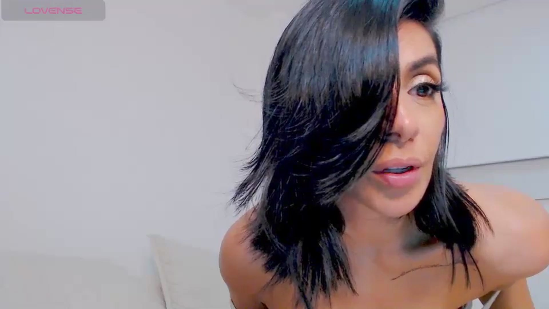 Gallery image thumbnail from AliceFox_'s myfreecams stream on, 06/05/2024, 04:55 image 7 of 20