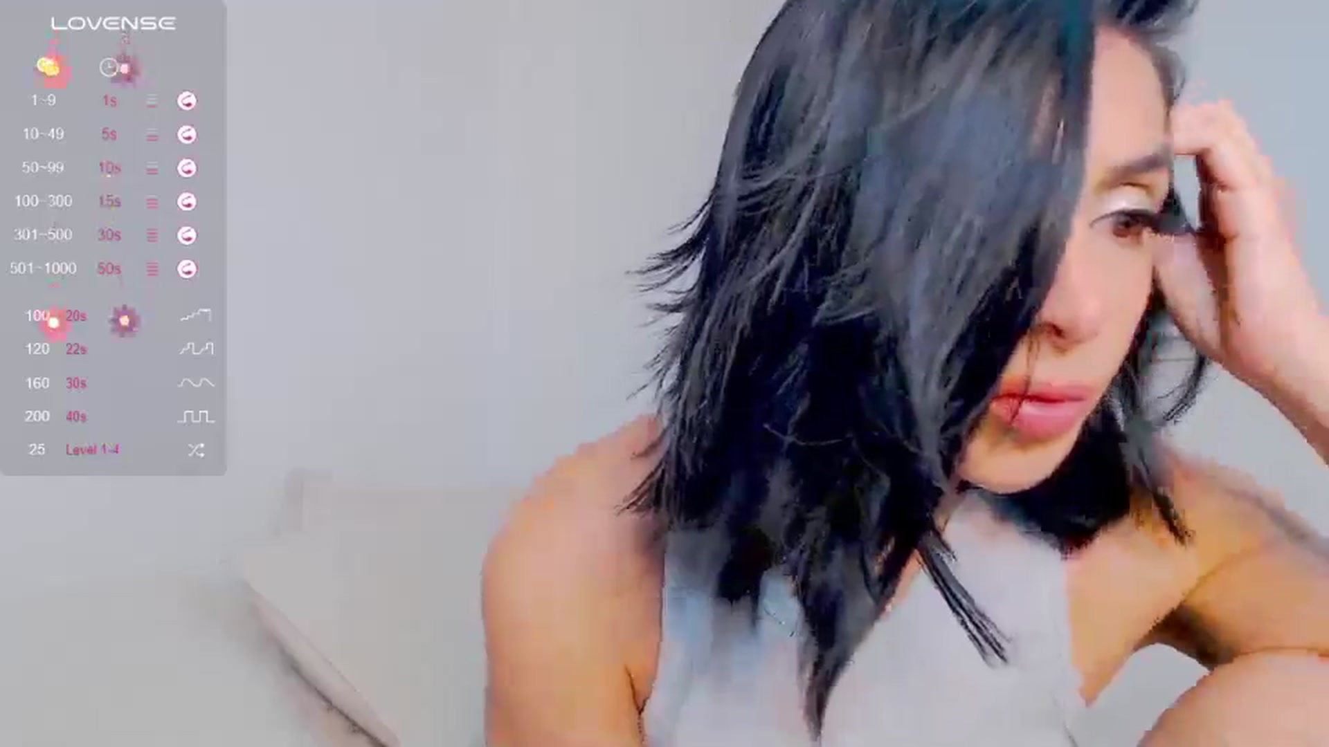 Gallery image thumbnail from AliceFox_'s myfreecams stream on, 06/06/2024, 04:01 image 2 of 20