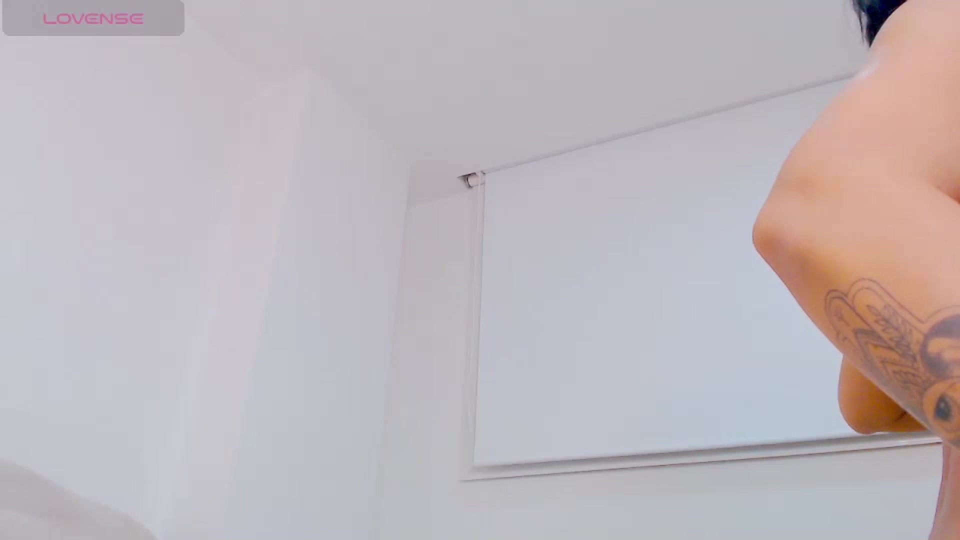 Gallery image thumbnail from AliceFox_'s myfreecams stream on, 06/08/2024, 06:10 image 10 of 20